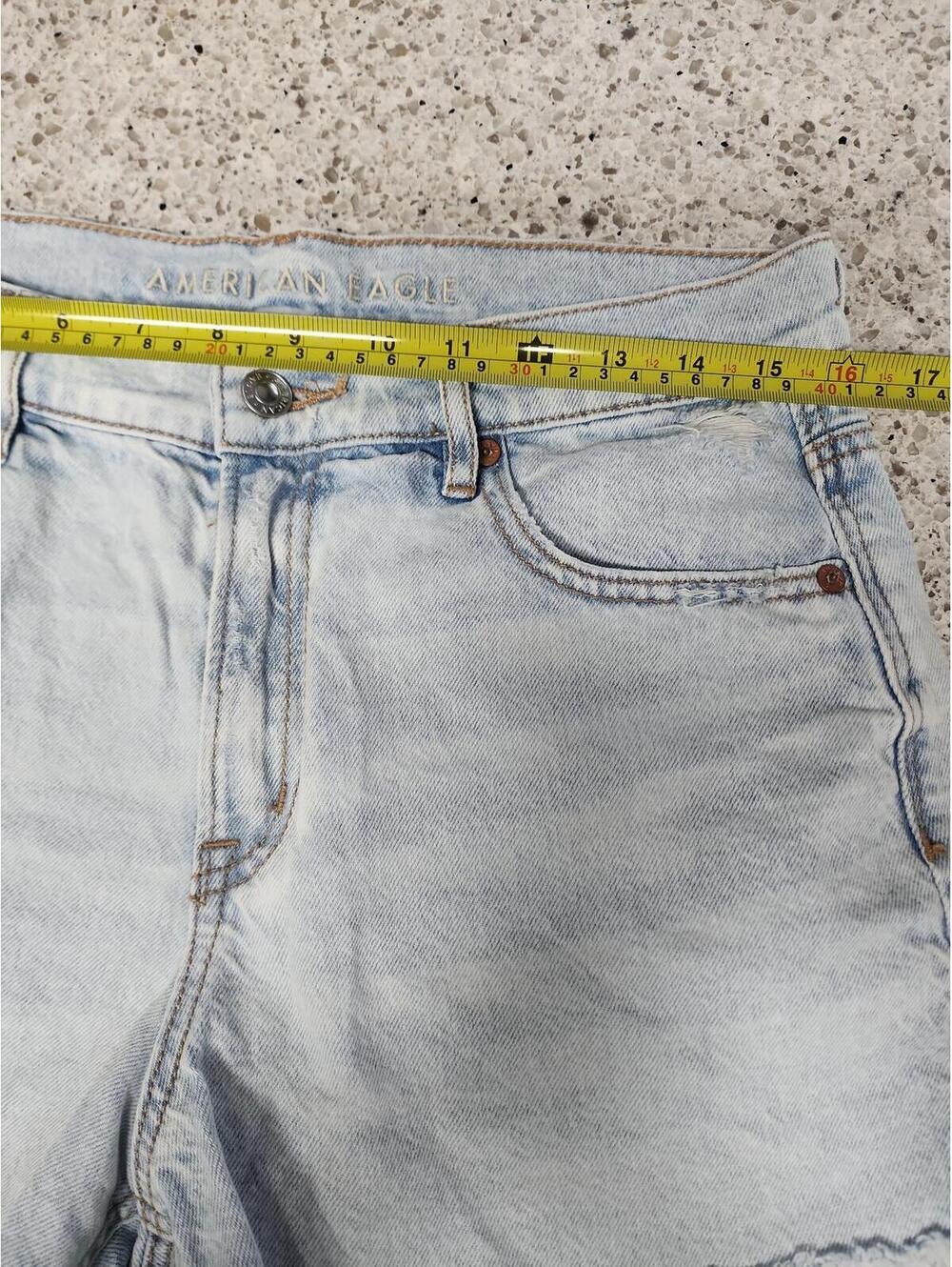 Shorts - Picture 5 of 7